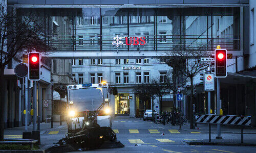 UBS sulla Nüschelerstrasse a Zurigo (Immagine: Keystone) 