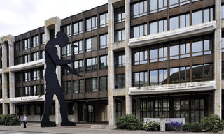 Hammering Man in Basel (Bild: Keystone)
