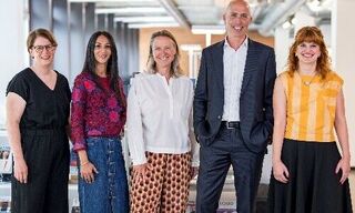 Die erweiterte Geschäftsleitung von Open up: Christina Wahlstrand, Nabila Bouzouina, Melanie Schneider, Kilian Borter und Evelyne Oechslin (Bild: Open up) 