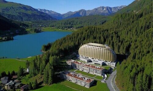 Von Intercontinental übernommen: Alpengold in Davos. (Bild: Aevis Victoria, Christian Ehrbar)