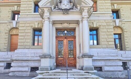 Sekretariat der Weko: Haupteingang in Bern. (Bild: Weko)