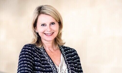 Christine Novakovic, UBS