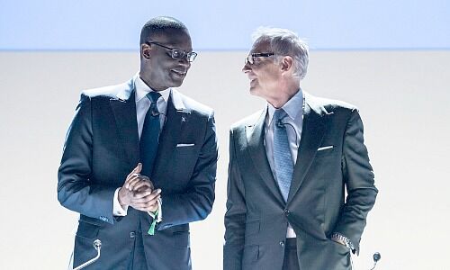 CS-CEO Tidjane Thiam (links) und Präsident Urs Rohner an der Generalversammlung (Bild: Keystone)
