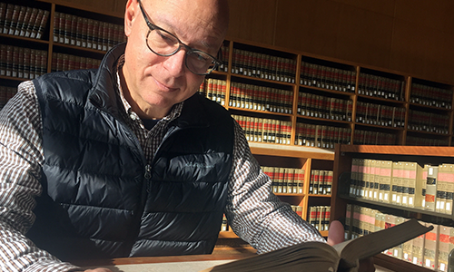 Prof. Dr. iur. Vito Roberto, Universität St. Gallen (Bild: HSG)