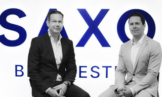 COO Oliver Buomberger (links) und Saxo Bank Schweiz-CEO Stanislav Kostyukhin. (Bild: zVg)
