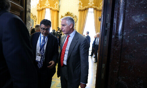 Andrea Orcel alla presentazione della relazione annuale della Banca d'Italia (Immagine: Shutterstock)