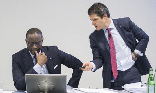 Tidjane Thiam und Adam Gishen (von links, Bild: Keystone)