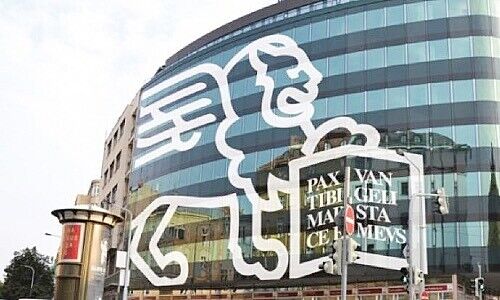 Gebäude mit Logo von Generali (Bild: Generali)