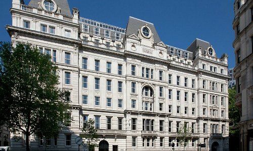 1 St Martin's Le Grand: Hauptsitz von Julius Bär in London