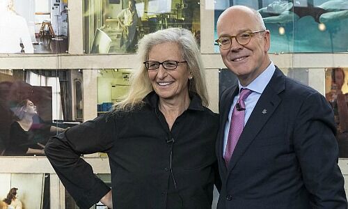 Annie Leibowitz (links) und Martin Blessing, UBS