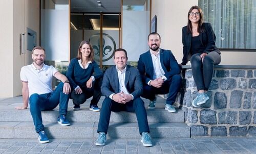 Team der Bank Frick mit CEO Edi Wögerer (Mitte)