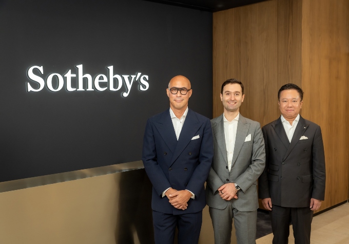 Sothebys team 680
