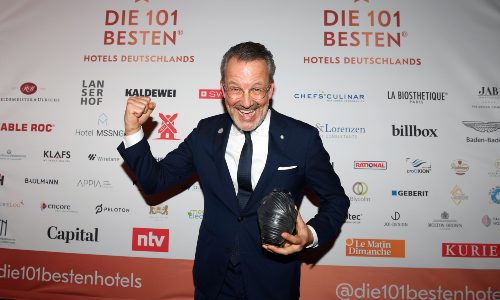 Cyrus Heydarian (Breidenbacher Hof/GRAND HOTEL OF THE YEAR/ Hotelier of the year)„Die 101 besten Hotels Deutschlands 2025“ im Das Achental Resort in Grassau am 24.11.2024Agency People Image (c) Michael Tinnefeld