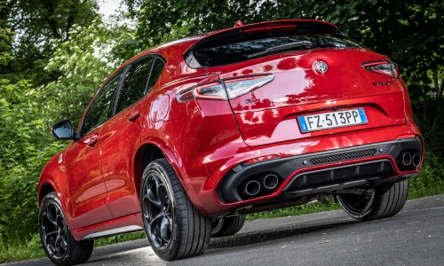stelvio quadrifoglio