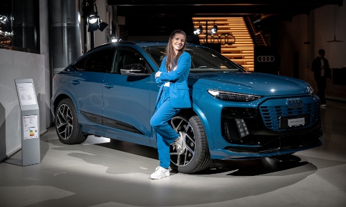 audi mit skifahrerin r